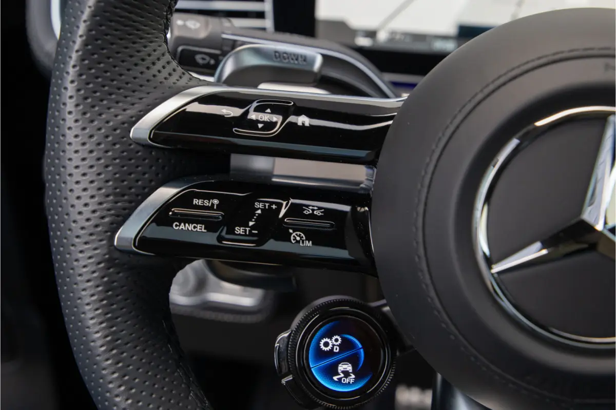AMG 53 Hybrid 4MATIC+ Premium Plus, Distronic, Head-up, Nightpack 2026