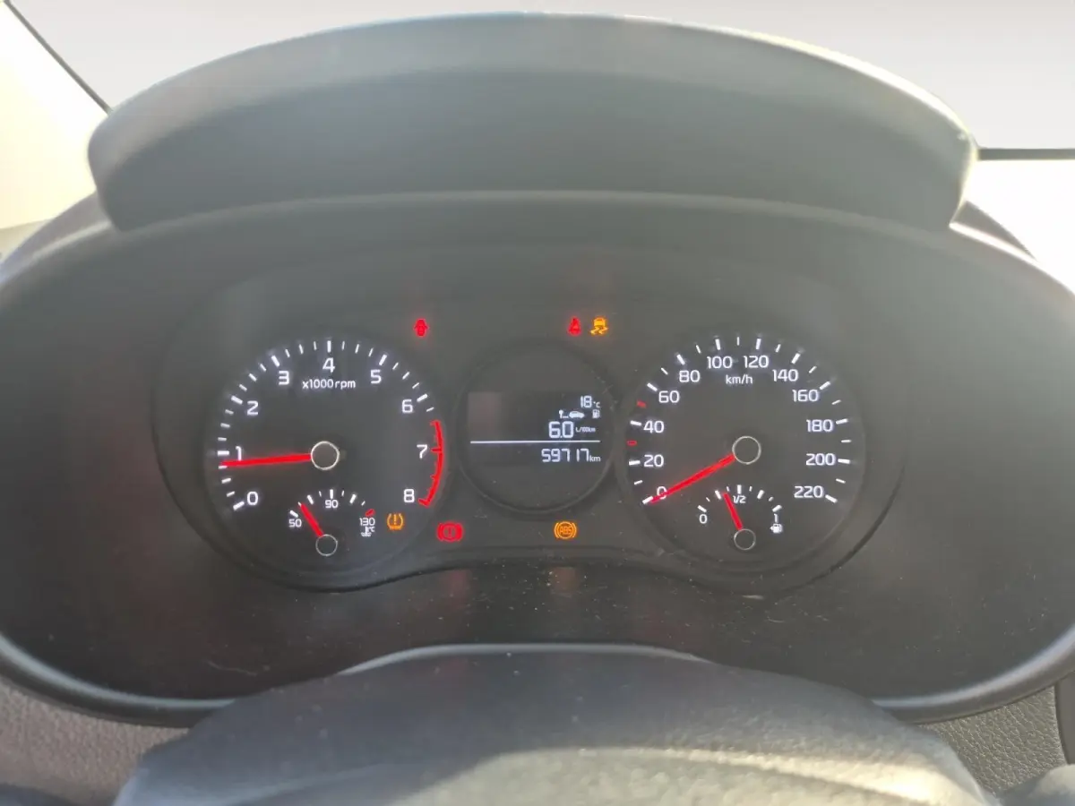 1.0 CVVT ComfortPlusLine Navigator | Camera | Navigatie | Bluetooth | LM Velgen |