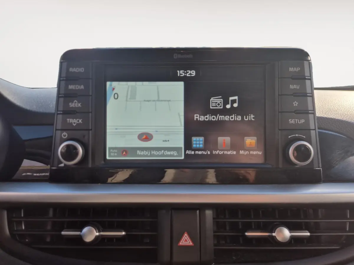 1.0 CVVT ComfortPlusLine Navigator | Camera | Navigatie | Bluetooth | LM Velgen |