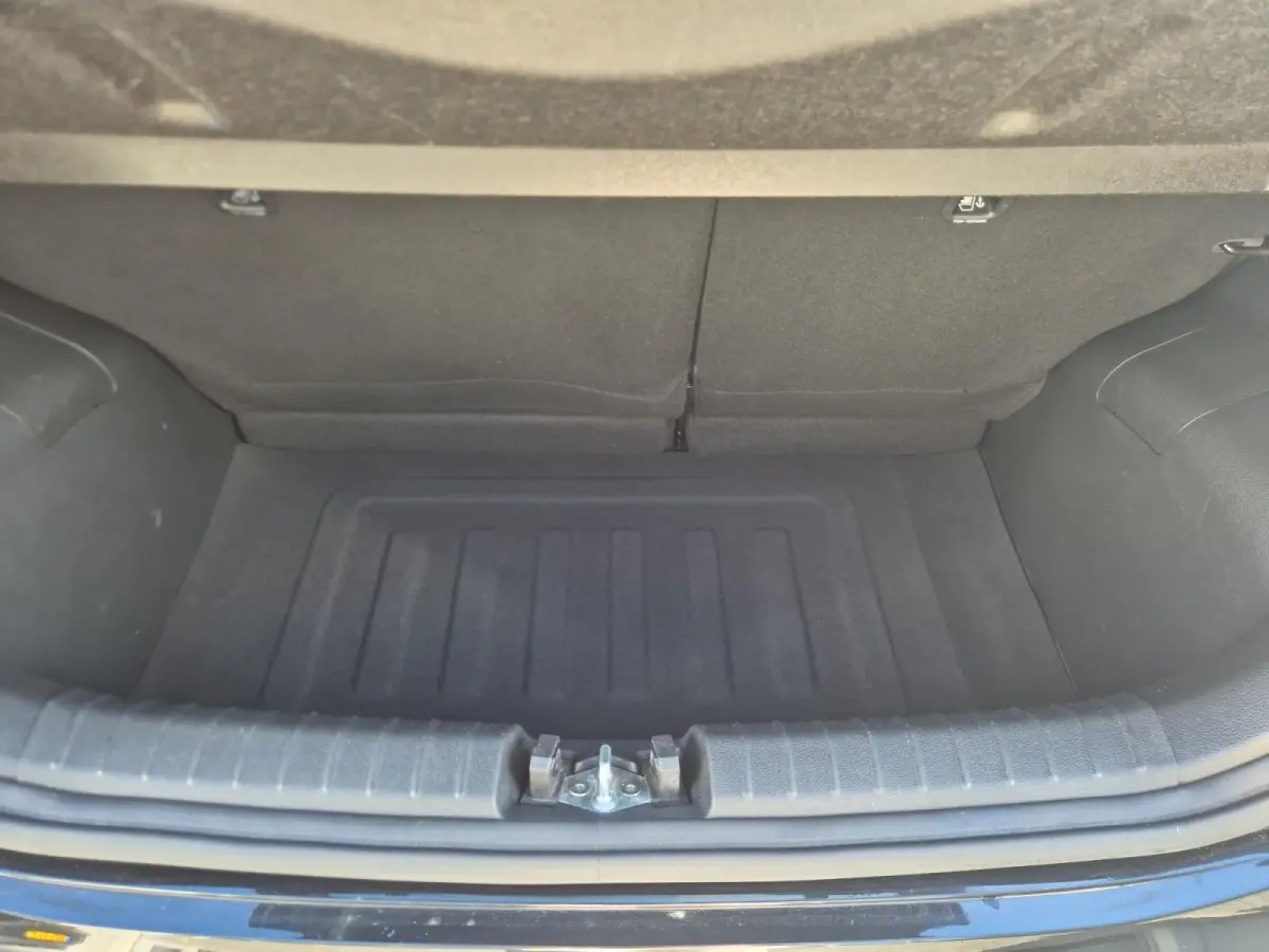 1.0 CVVT ComfortPlusLine Navigator | Camera | Navigatie | Bluetooth | LM Velgen |
