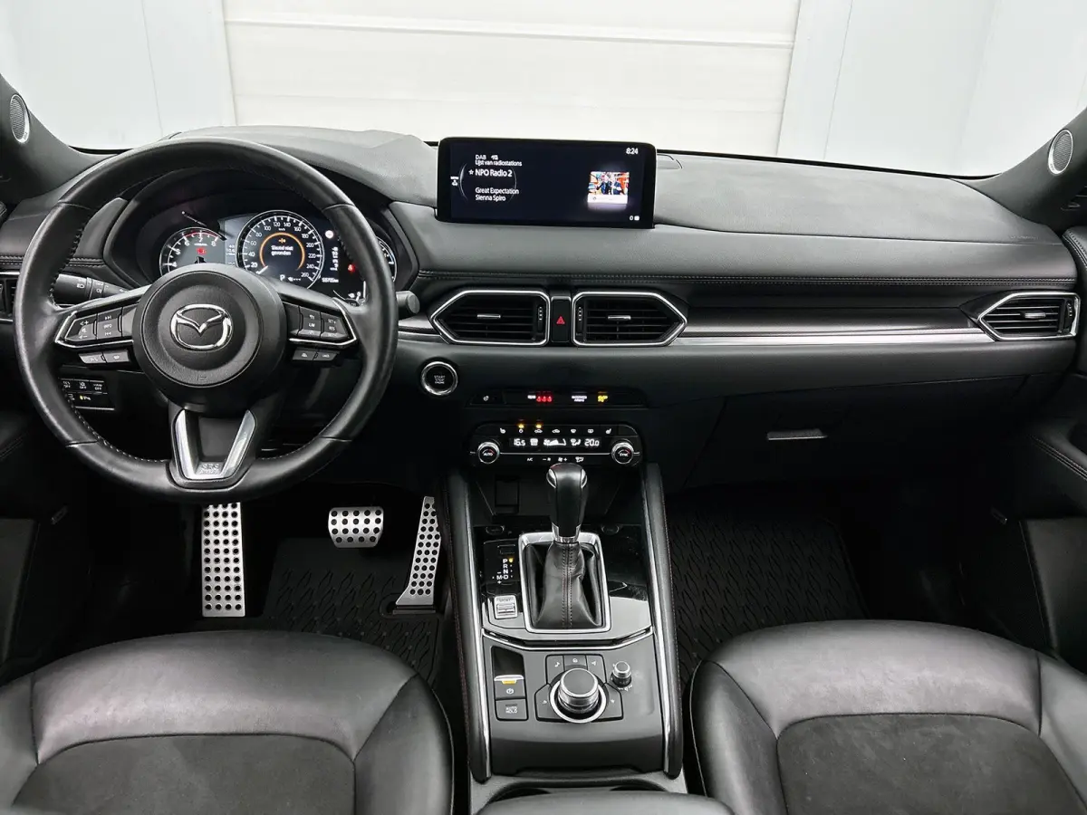 2.5 SkyActiv-G 194 Sportive | Navigatie | Leder | Trekhaak | Camera | Black Pakket | Airco | All-Wheater banden | Panorama dak |
