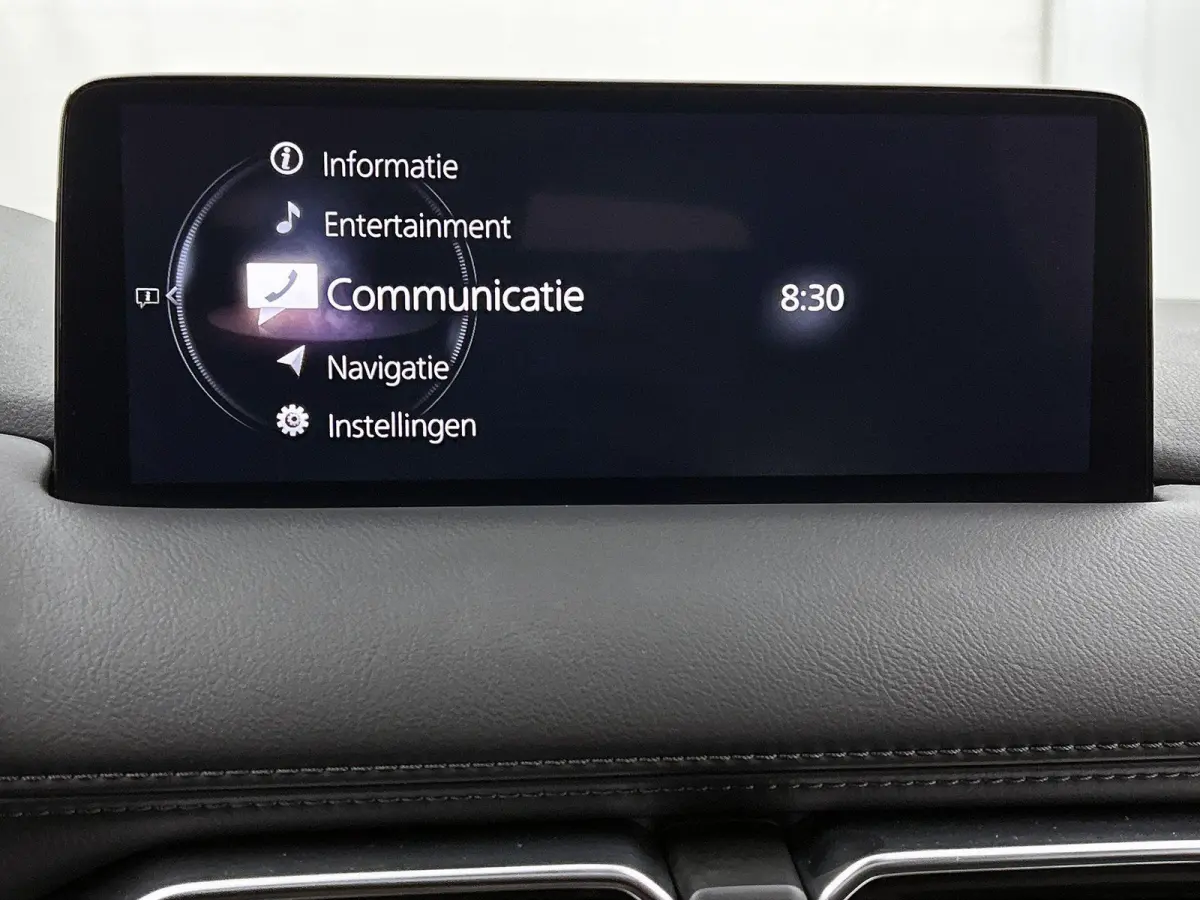 2.5 SkyActiv-G 194 Sportive | Navigatie | Leder | Trekhaak | Camera | Black Pakket | Airco | All-Wheater banden | Panorama dak |
