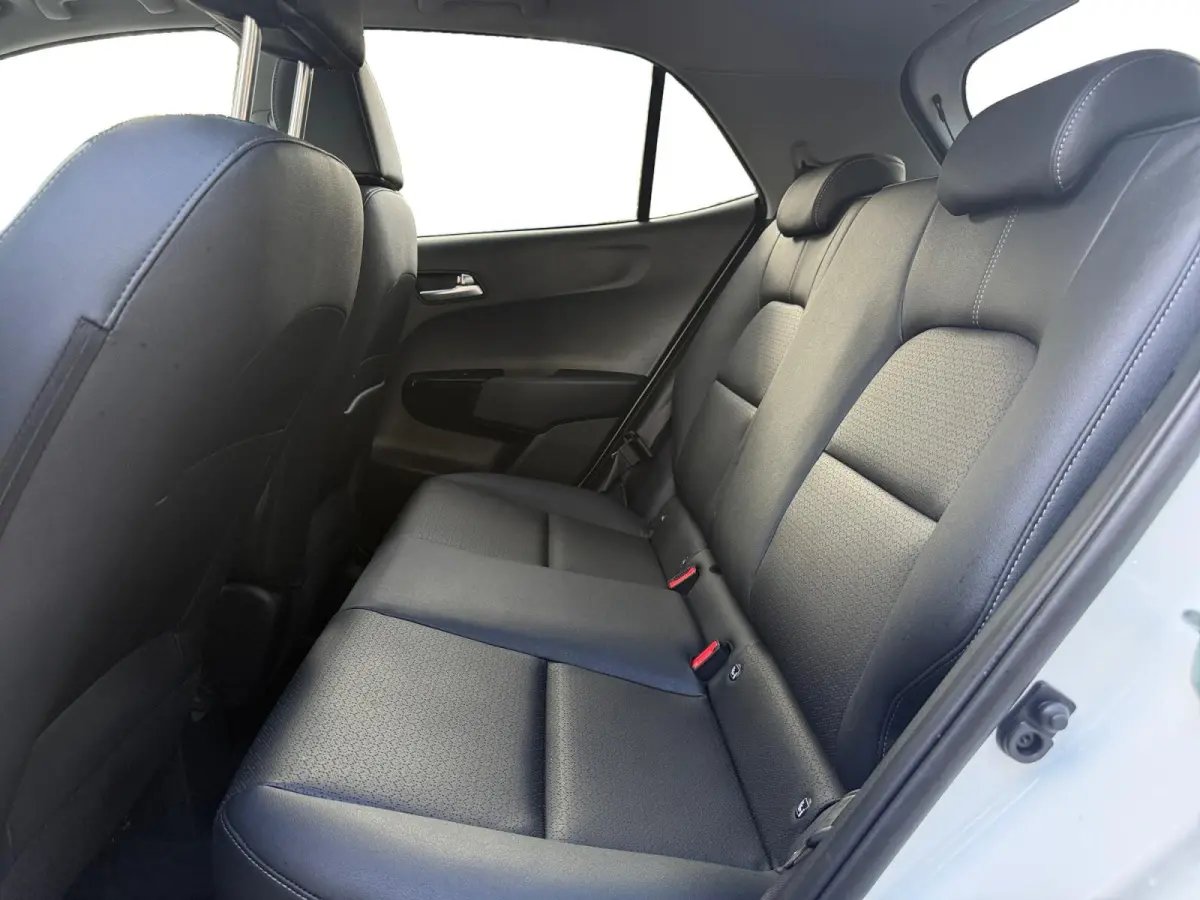 1.0 DPI GT-Line | Cruise Control | Climate Control | Camera | Navigatie | Stoelverwarming | Stuurverwarming | Open Dak |