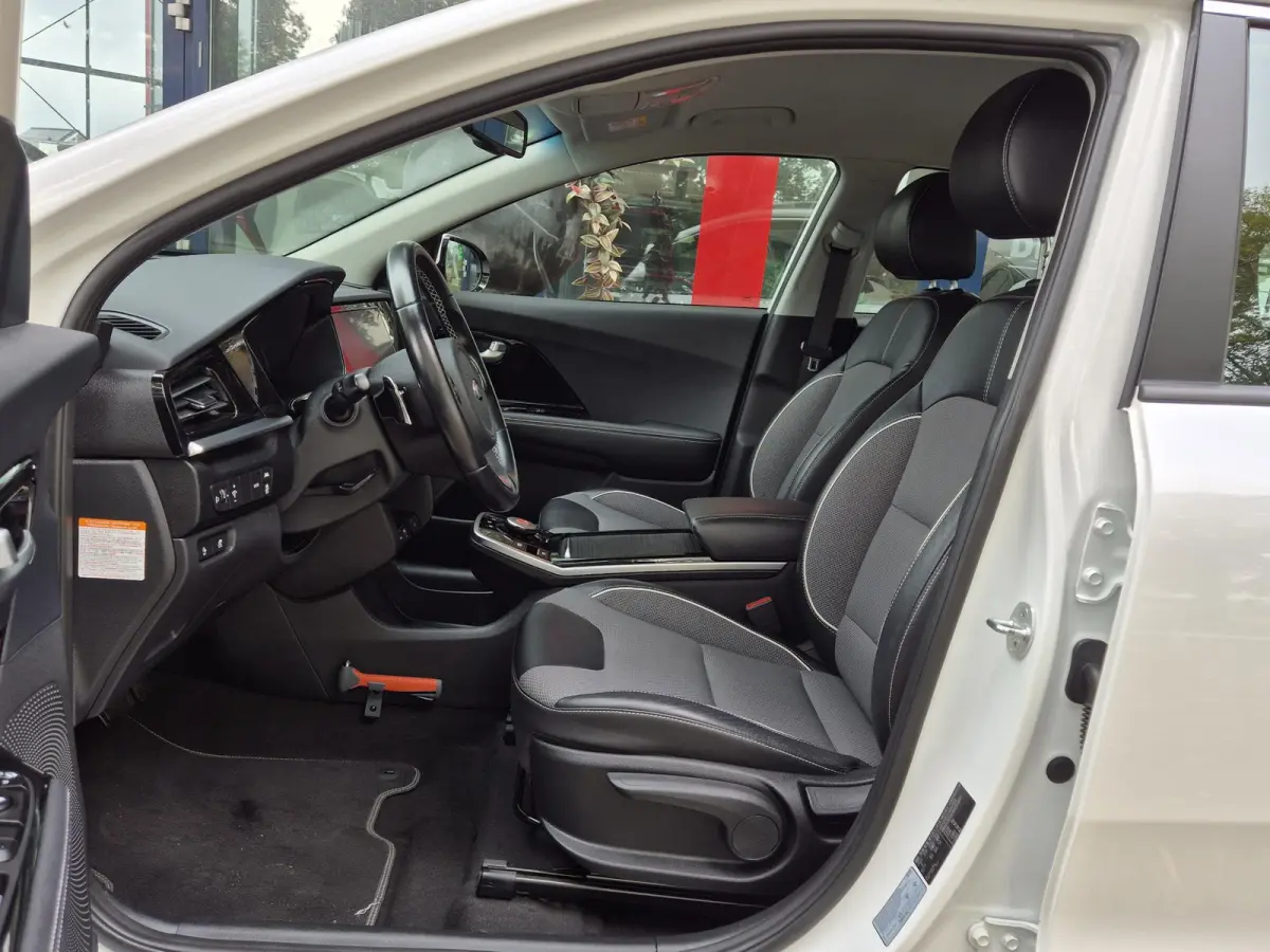 ComfortLine 64 kWh | Trekhaak | Navigatie | PDC + Camera | Climate control | Apple Carplay/Android Auto |