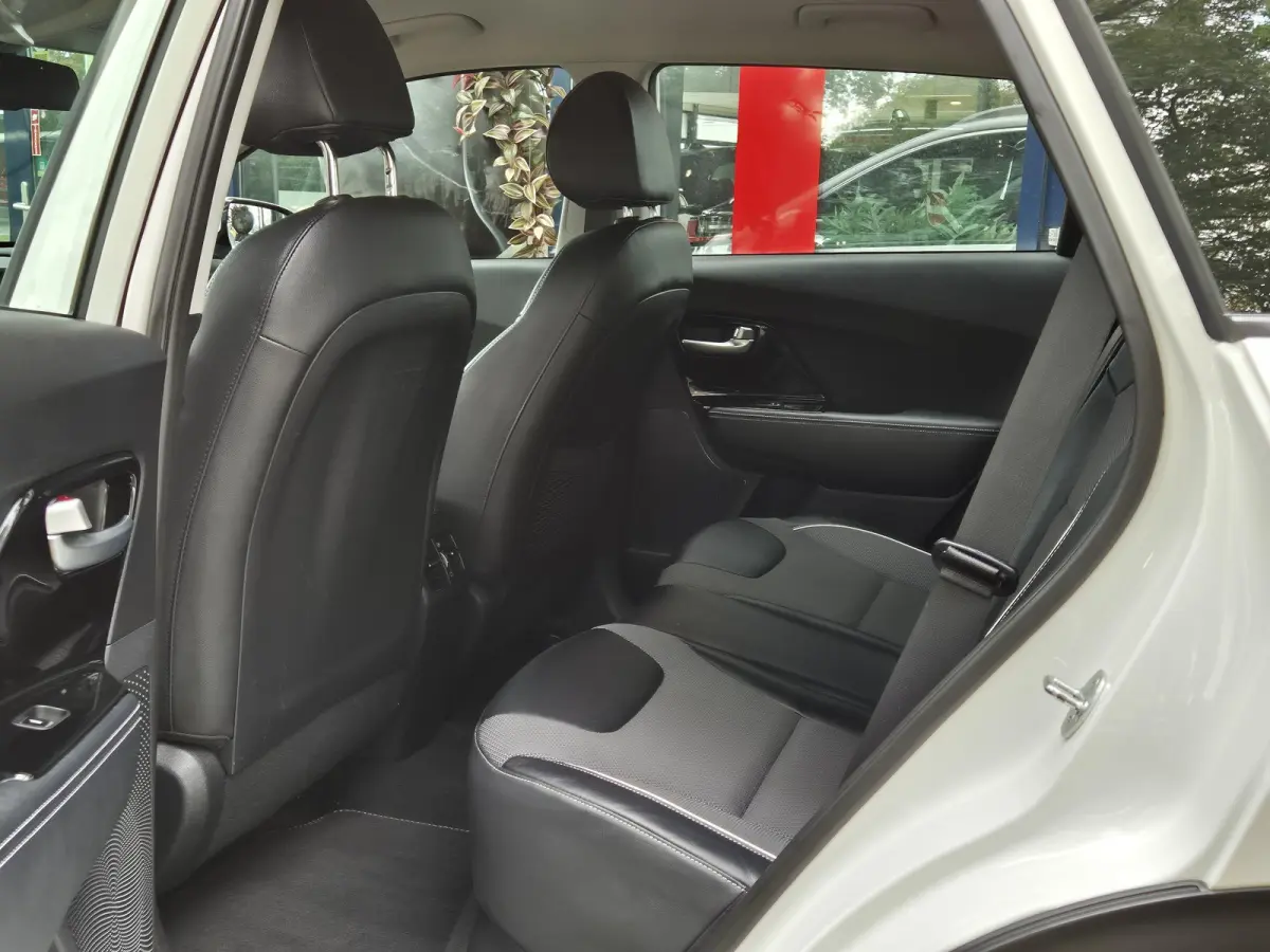 ComfortLine 64 kWh | Trekhaak | Navigatie | PDC + Camera | Climate control | Apple Carplay/Android Auto |