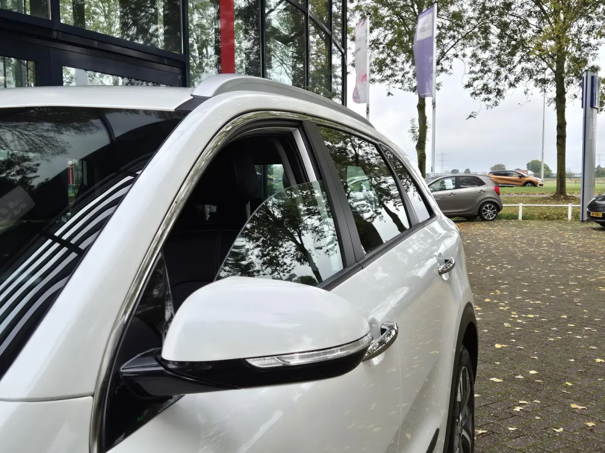 ComfortLine 64 kWh | SOH 98,6% | Trekhaak | Navigatie | PDC + Camera | Climate control | Apple Carplay/Android Auto |