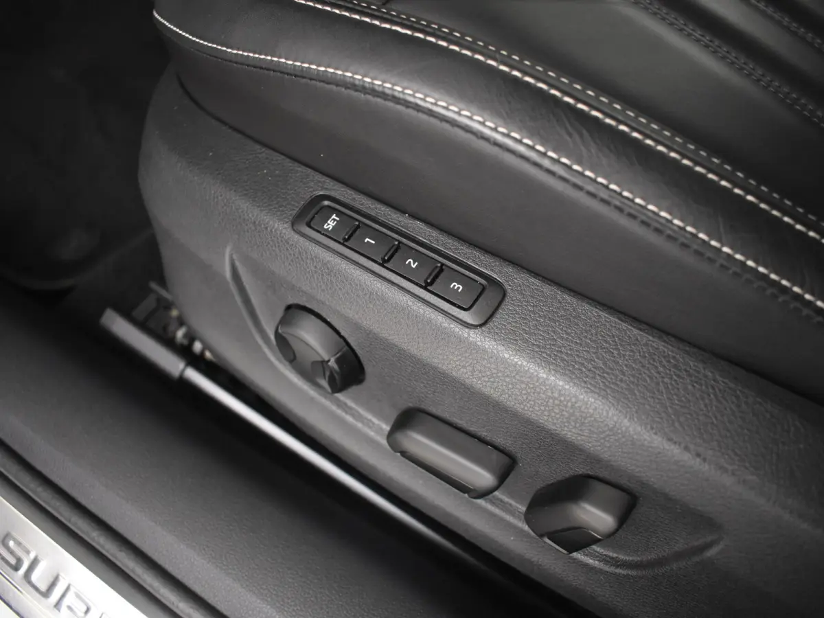 1.4 TSI iV Business Edition Plus | Panorama-dak | SOH 95% | 360gr Camera | Elektr. Trekhaak | Cruise control adaptief | Keyless | Stoel/stuurverwarming | Dodehoek detectie | Navigatie | Appl