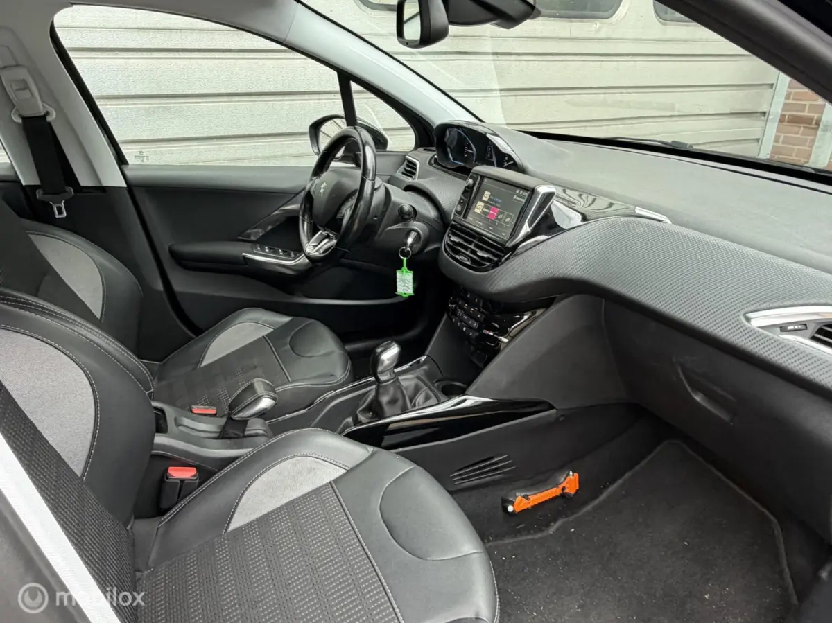 1.2 PureTech Allure CRUISE CONTROLE|CLIMA|AIRCO