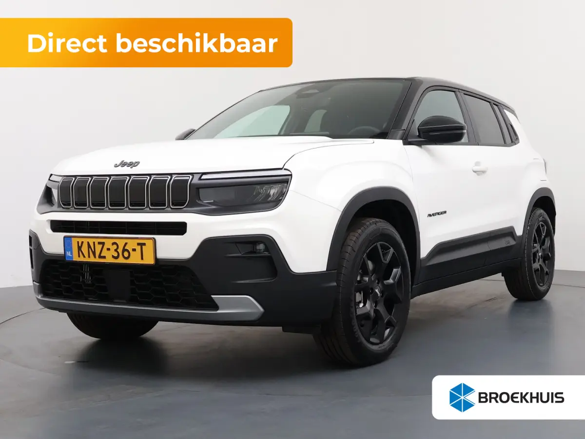 Black Edition 1.2 MHEV | 10,25 inch digitaal configureerbaar instrumentenpaneel | 10,25" Infotainment met draadloos Apple Carplay en Android Auto | Achterbank in delen neerklapbaar (40/60)