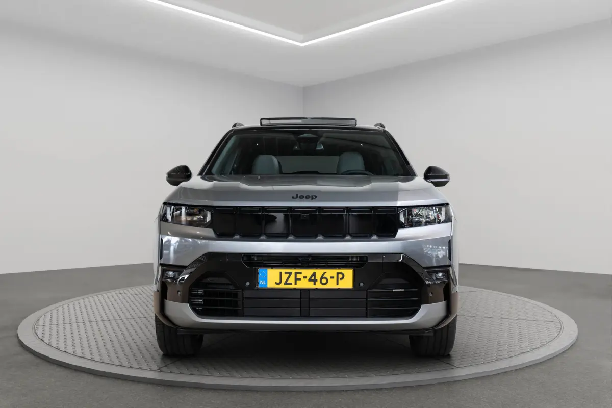 1.2 e-Hybrid First Edition | Tot 8 Jaar Garantie | Schuif-Kanteldak | Lederen bekleding | Focal Sound | Stoel & Stuurwielverwarming |