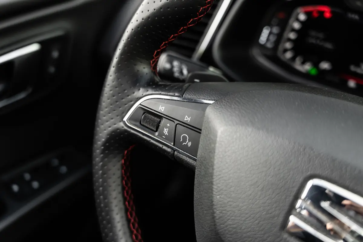 1.5 TSI FR Ultimate Edition Black VIRTUAL*ACC*PANO*KEYLESS*BEATS*LANE