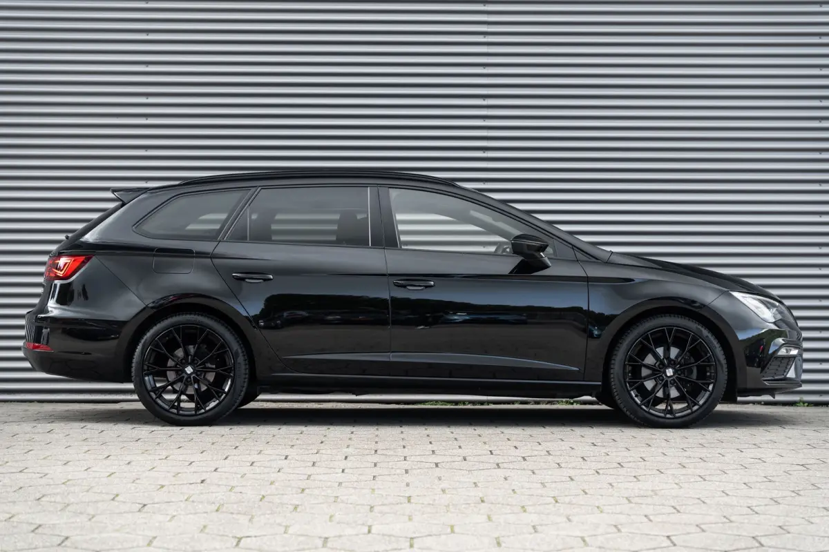 1.5 TSI FR Ultimate Edition Black VIRTUAL*ACC*PANO*KEYLESS*BEATS*LANE