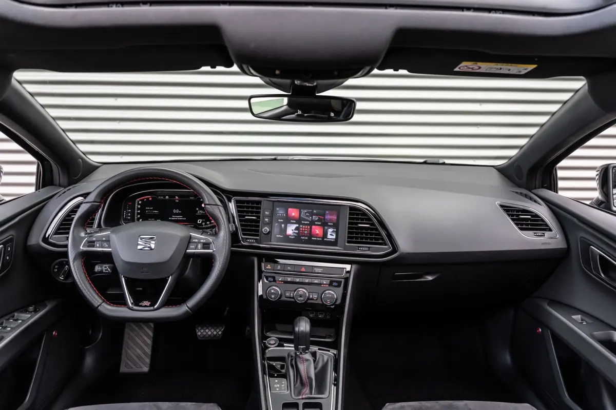 1.5 TSI FR Ultimate Edition Black VIRTUAL*ACC*PANO*KEYLESS*BEATS*LANE
