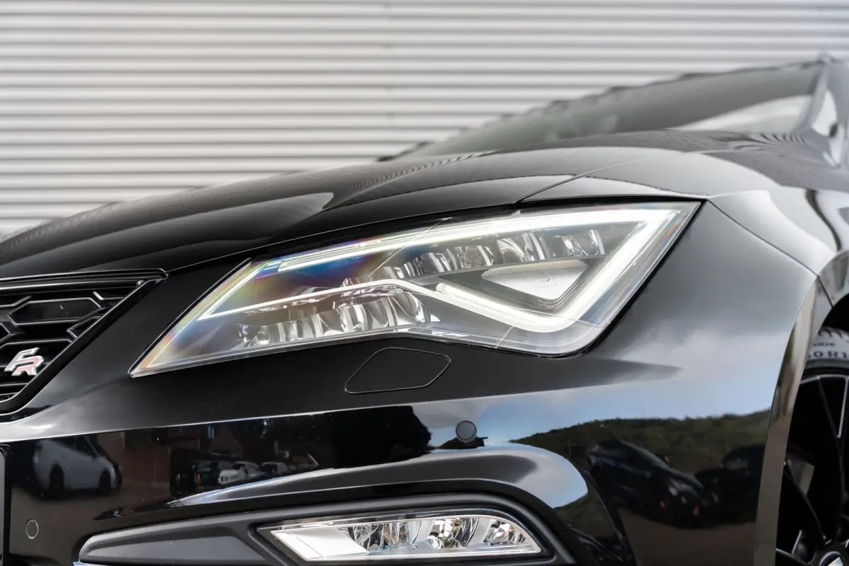 1.5 TSI FR Ultimate Edition Black VIRTUAL*ACC*PANO*KEYLESS*BEATS*LANE