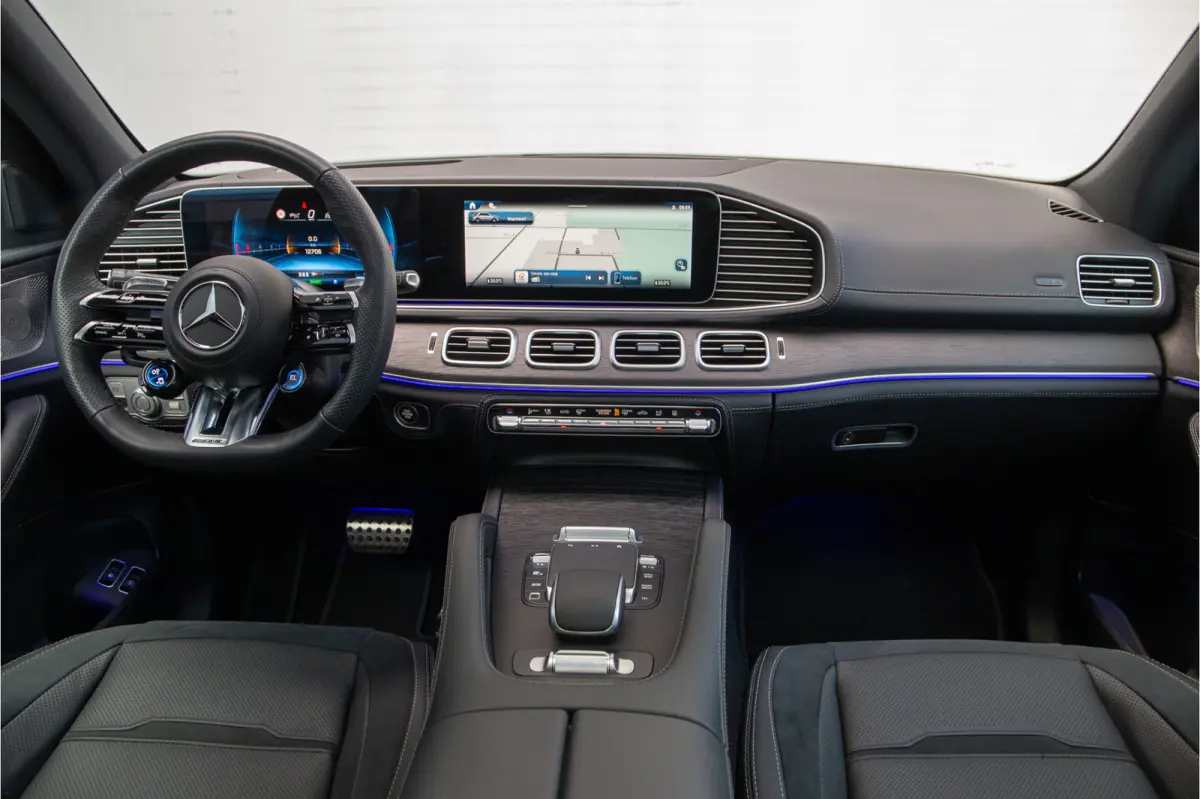 AMG 53 Hybrid 4MATIC+ Premium Plus, Massage, Distronic, Head-up, Nightpack 2026