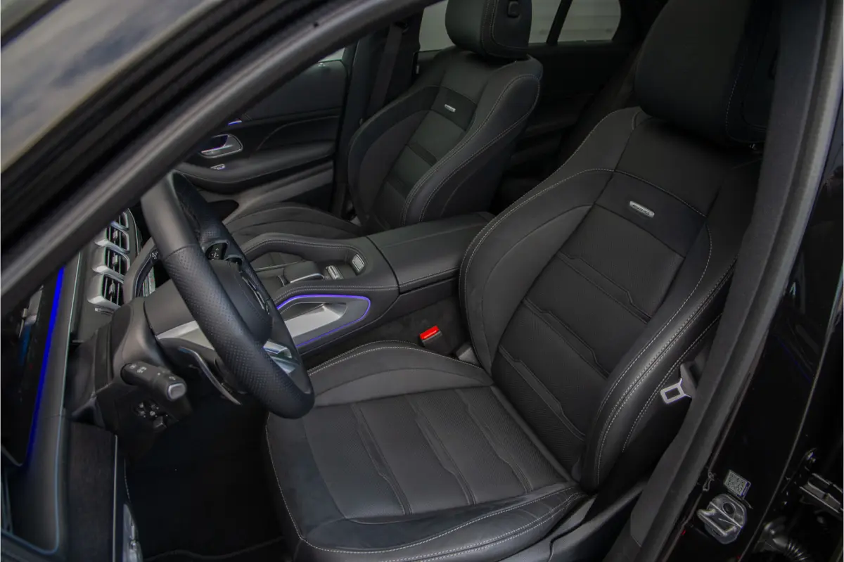 AMG 53 Hybrid 4MATIC+ Premium Plus, Massage, Distronic, Head-up, Nightpack 2026