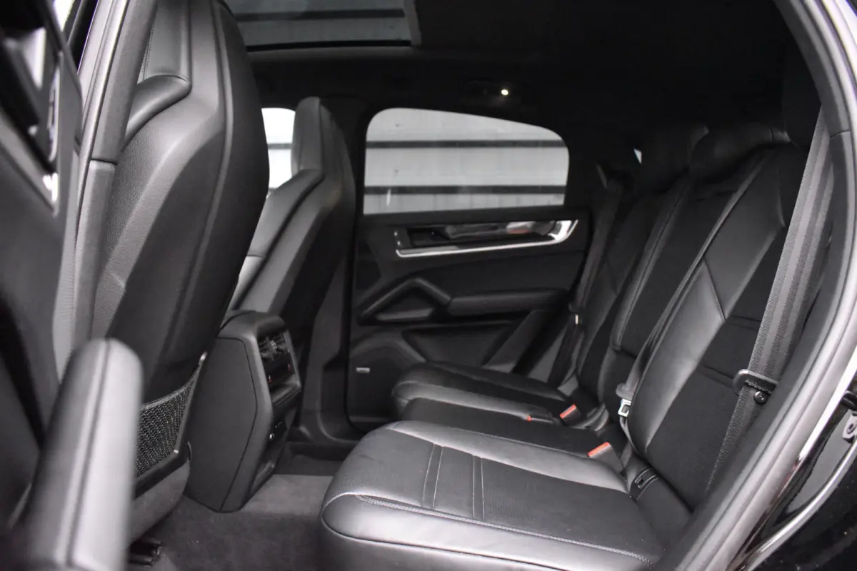 3.0 E-Hybrid | Panorama | ACC | 22'' Wielen | Trekhaak | Matrix | Bose | Stuur + stoel + achterbankverwarming