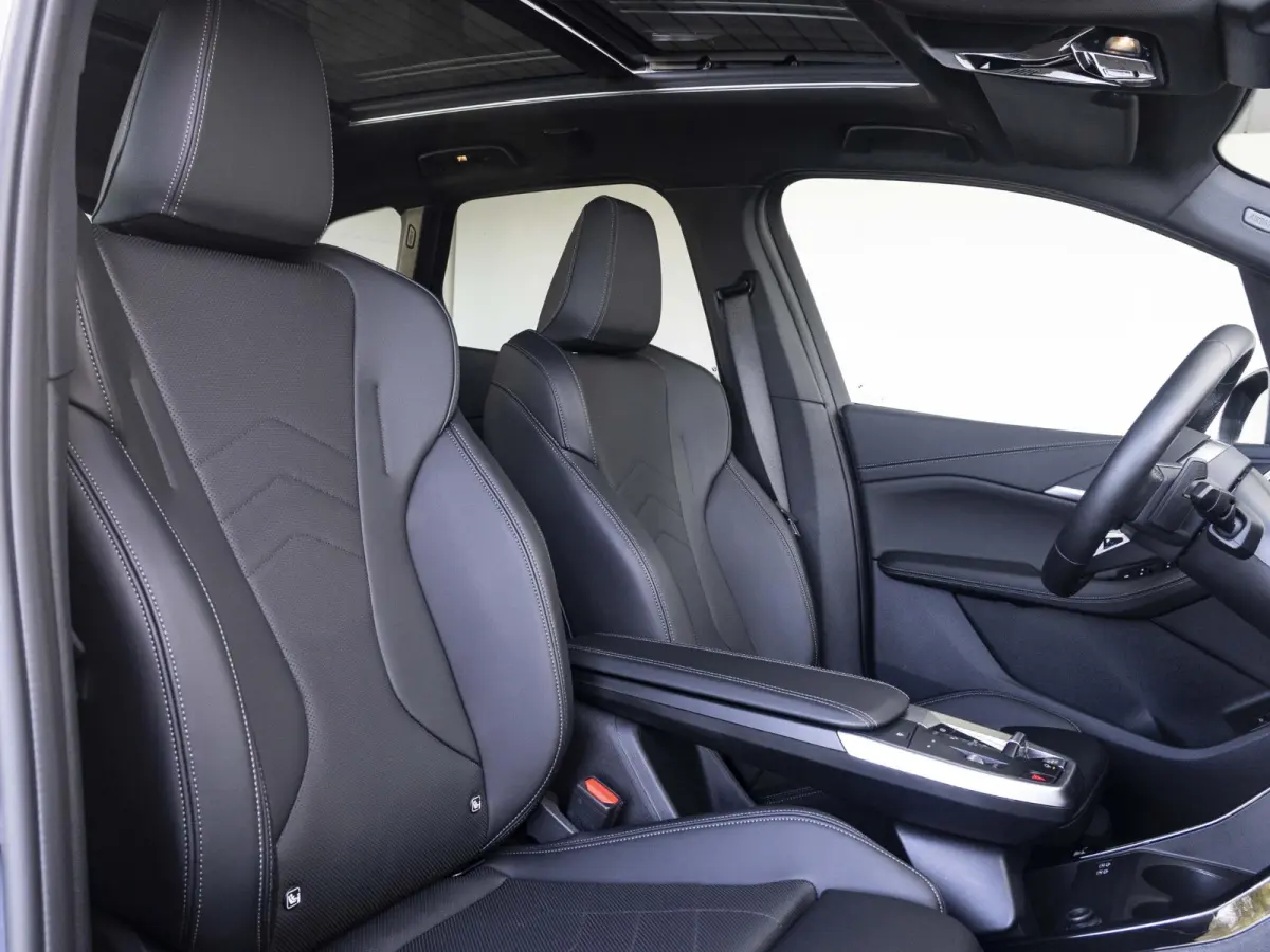 218i | M Sportpakket | Comfort Access | Panoramadak | Driving Assistant Plus | Head Up Display | Adaptief onderstel | Trekhaak