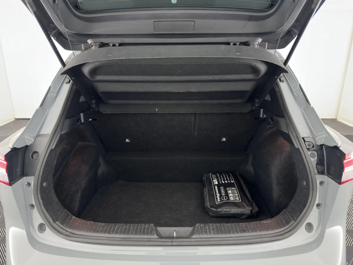 1.3 MHEV Business Access (INCL-BTW) *FULL-LED | ADAPTIVE-CRUISE | CAMERA | KEYLESS | COMFORT-SEATS | DAB+ | ECC | PDC | CARPLAY | LANE-ASSIST | 17''ALU*