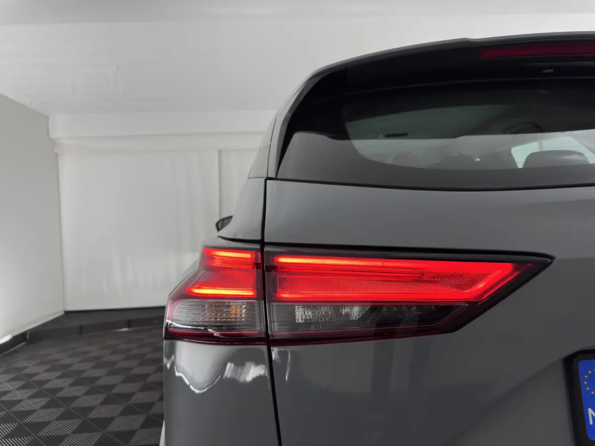 1.3 MHEV Business Access (INCL-BTW) *FULL-LED | ADAPTIVE-CRUISE | CAMERA | KEYLESS | COMFORT-SEATS | DAB+ | ECC | PDC | CARPLAY | LANE-ASSIST | 17''ALU*