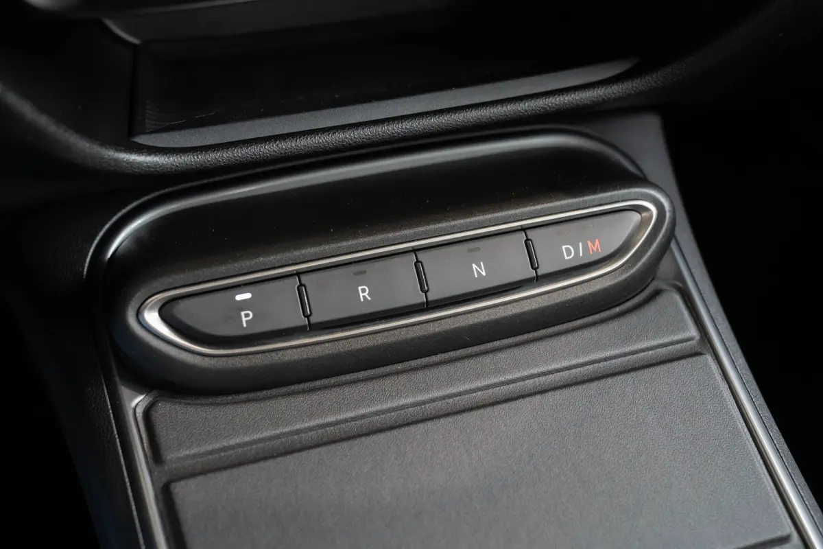1.2 Hybrid 145PK Icon | Tot 8 Jaar Garantie | Camera | Navigatie | Stoelverwarming | Climate Controle | Apple Carplay & Android Auto |