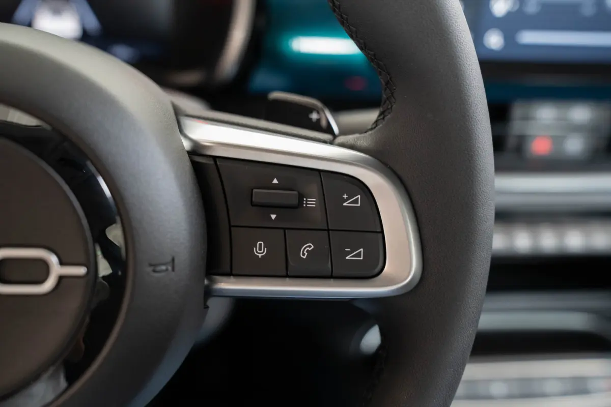 1.2 Hybrid 145PK Icon | Tot 8 Jaar Garantie | Camera | Navigatie | Stoelverwarming | Climate Controle | Apple Carplay & Android Auto |