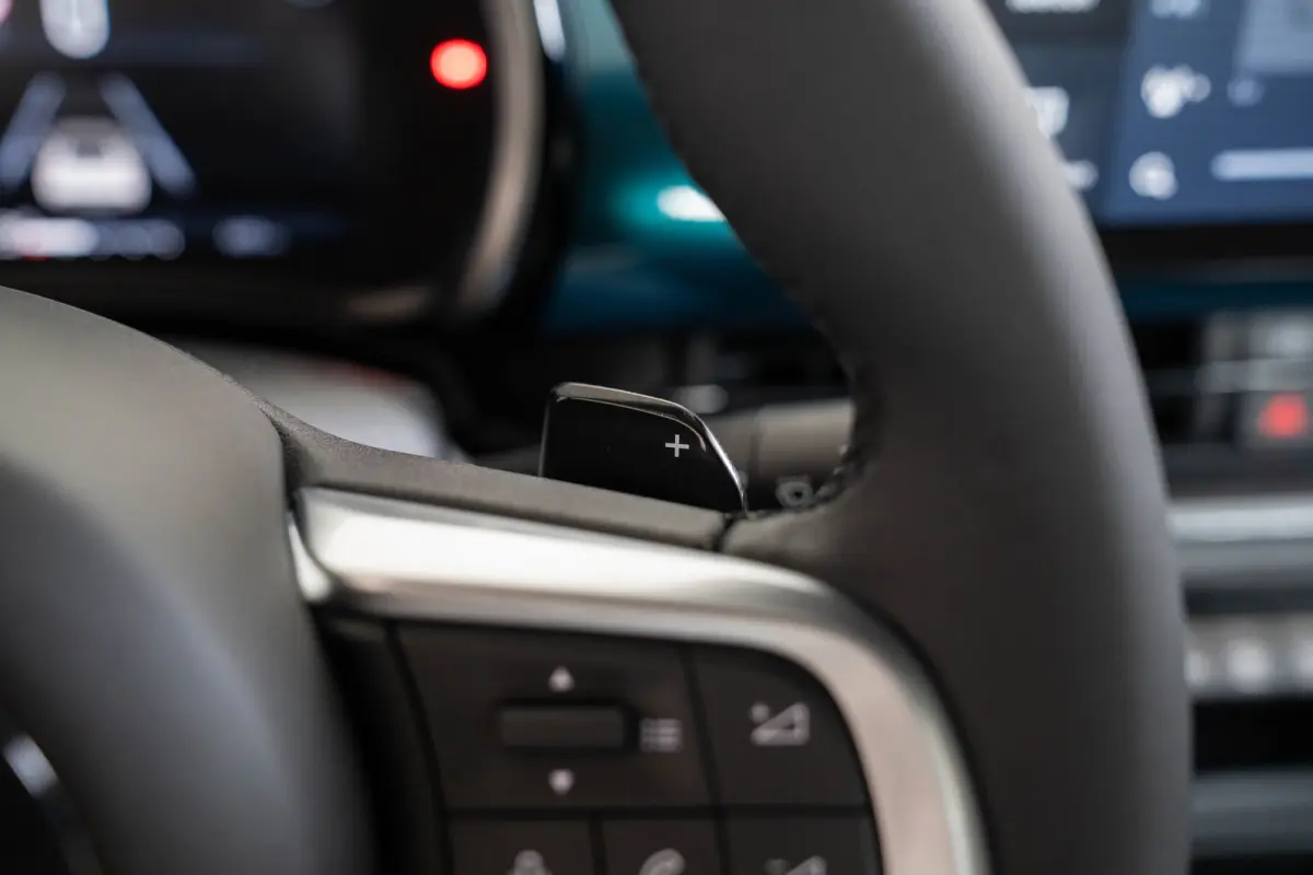 1.2 Hybrid 145PK Icon | Tot 8 Jaar Garantie | Camera | Navigatie | Stoelverwarming | Climate Controle | Apple Carplay & Android Auto |