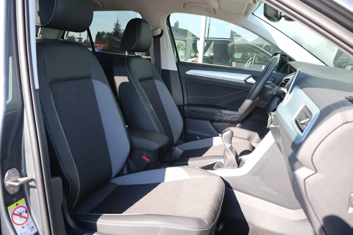1.0 TSI 115pk Life Edition | Navigatie | PDC | Side Assist | Stoelverwarming