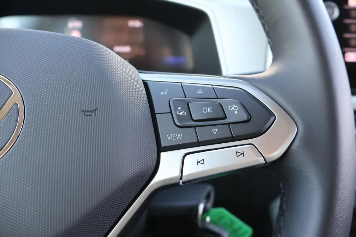 1.0 TSI 115pk Life Edition | Navigatie | PDC | Side Assist | Stoelverwarming