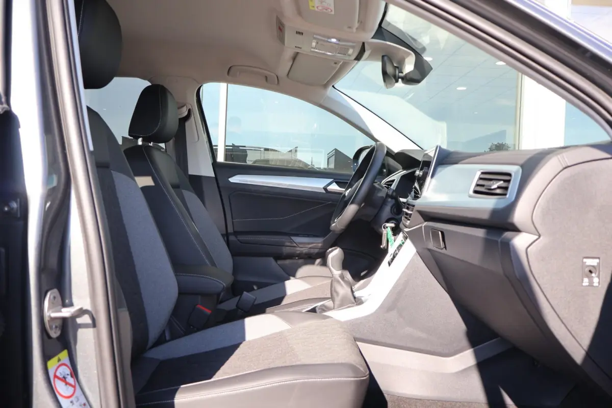 1.0 TSI 115pk Life Edition | Navigatie | PDC | Side Assist | Stoelverwarming