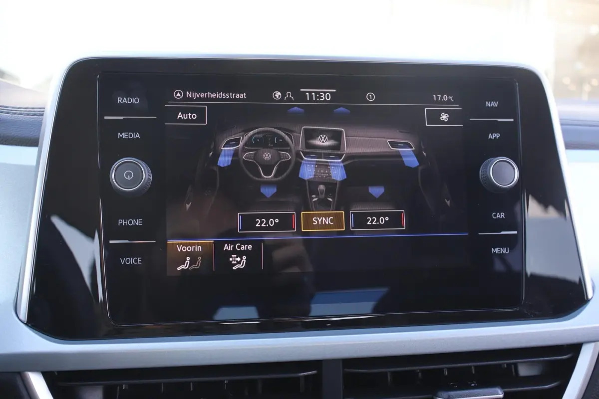 1.0 TSI 115pk Life Edition | Navigatie | PDC | Side Assist | Stoelverwarming