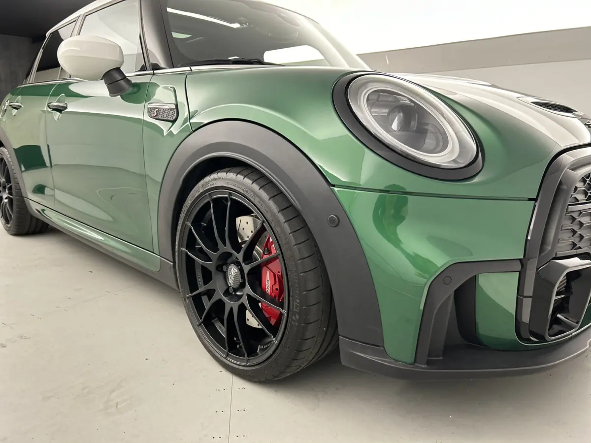 s 2.0 John Cooper Works Pano-dak/JCW-Remm/Camera/Head-up Display