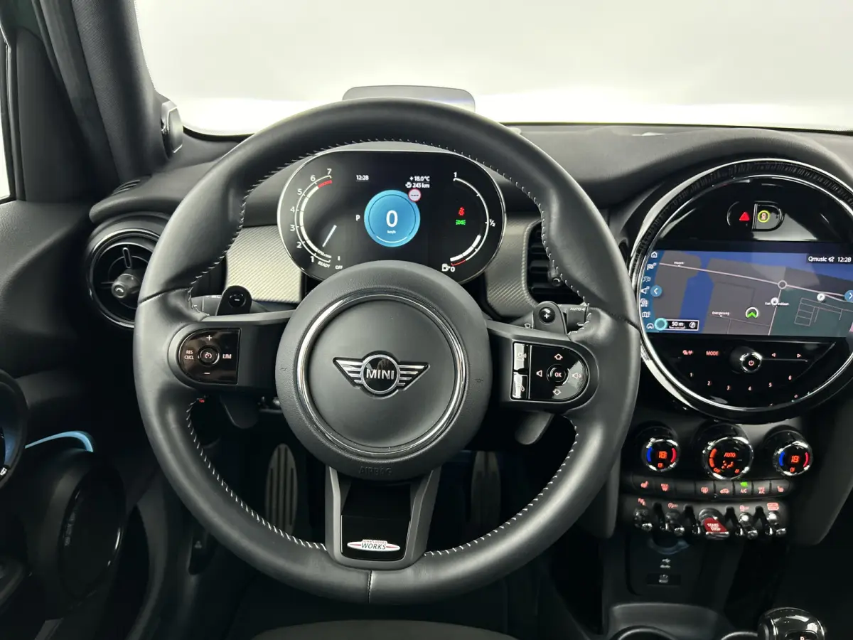 s 2.0 John Cooper Works Pano-dak/JCW-Remm/Camera/Head-up Display