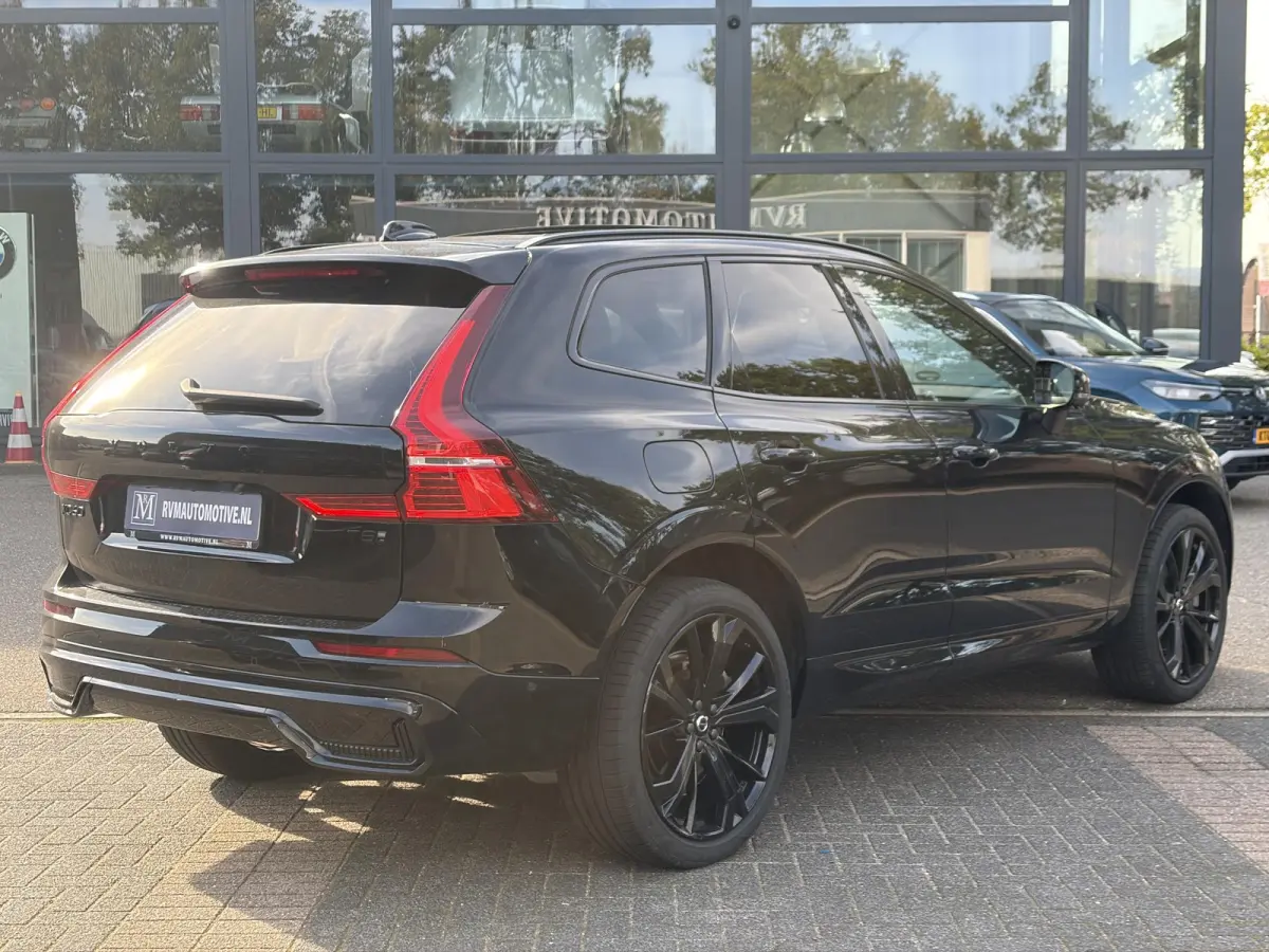 2.0 T8 Plug-in hybrid AWD Plus Black Edition FULL OPTIONS| ELEK. TREKHAAK| LUCHTVERING!| PANO| BOWERS EN WILKINS| MEMORY STOELEN| 360 CAMERA| STOEL + STUURVERWARMING| ACHTERBANK VERWARMD|