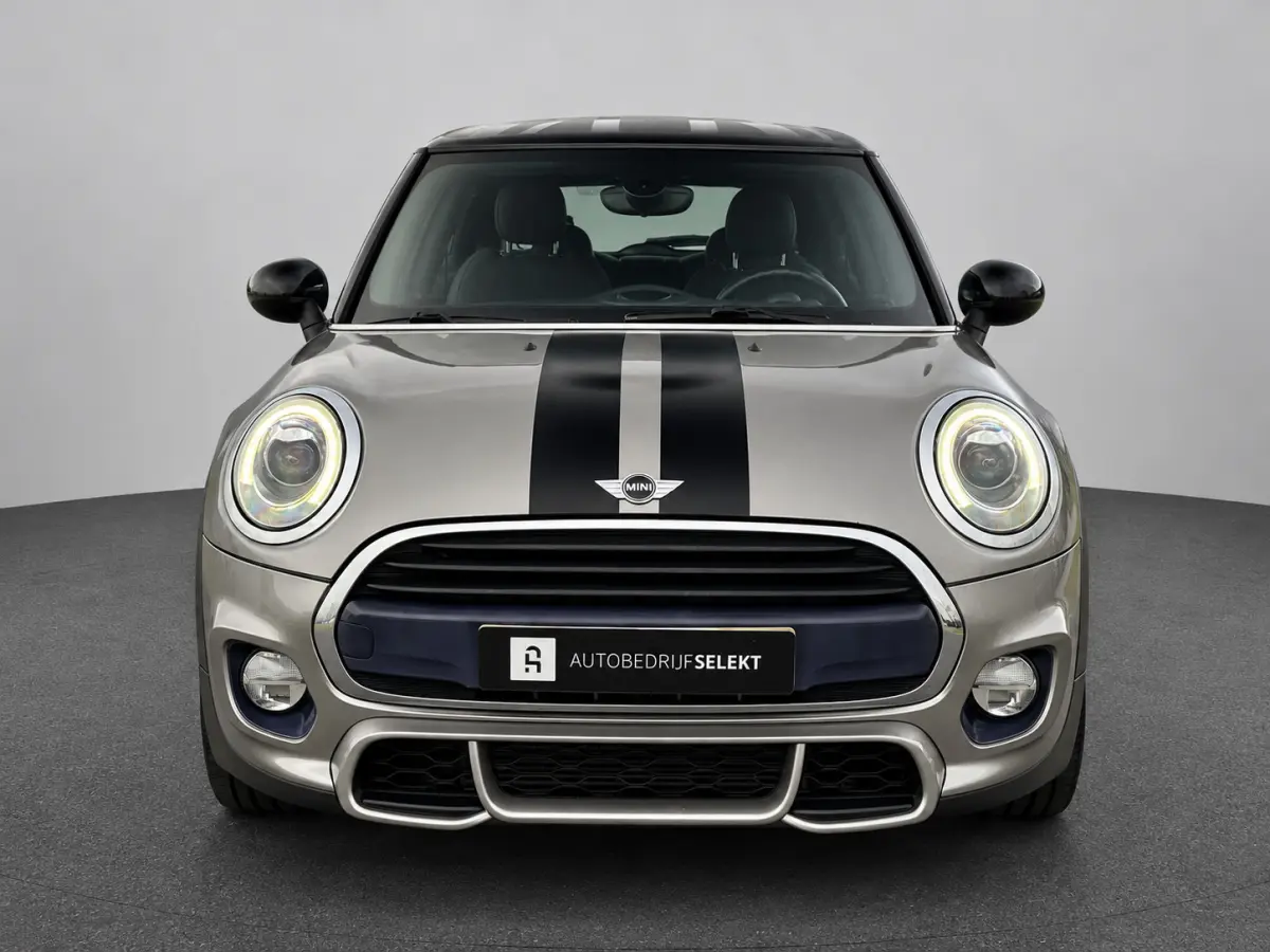 1.5 Cooper | John Cooper Works | Kings Cross | Sfeerverlichting | Dealer onderhouden | Navi | Bluetooth | Clima