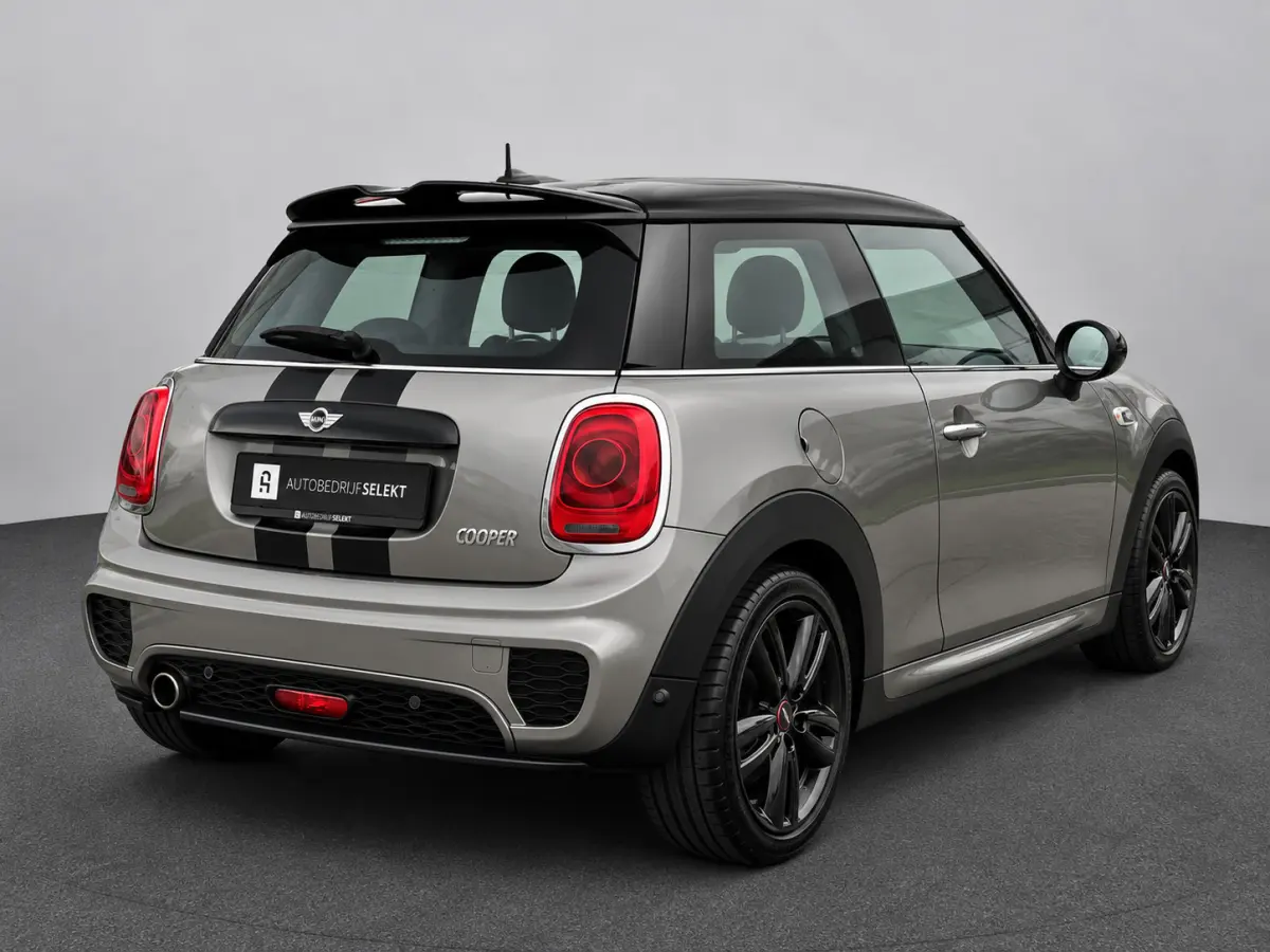 1.5 Cooper | John Cooper Works | Kings Cross | Sfeerverlichting | Dealer onderhouden | Navi | Bluetooth | Clima