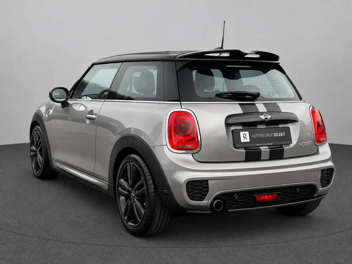1.5 Cooper | John Cooper Works | Kings Cross | Sfeerverlichting | Dealer onderhouden | Navi | Bluetooth | Clima