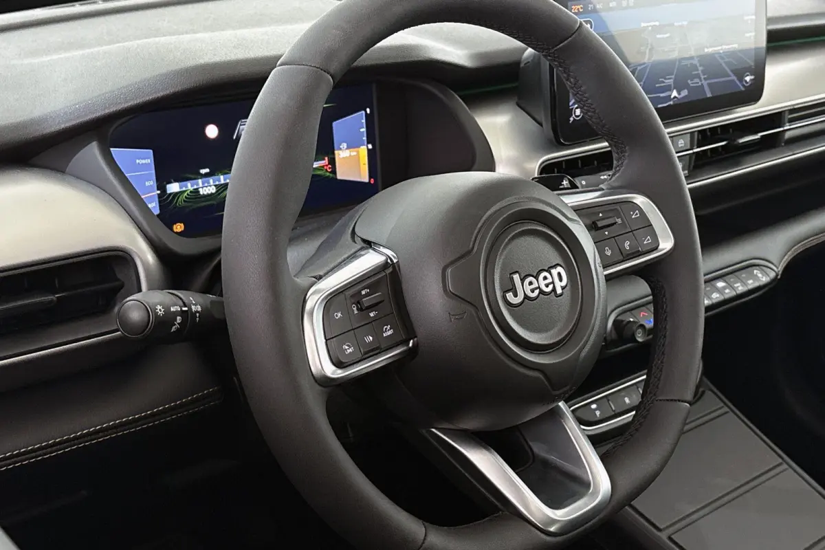 1.2 e-Hybrid 85th Anniversary Facelift Panoramadak Keyless Stoelverwarming Camera