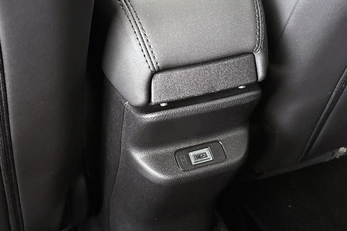 1.2 e-Hybrid 85th Anniversary Facelift Panoramadak Keyless Stoelverwarming Camera