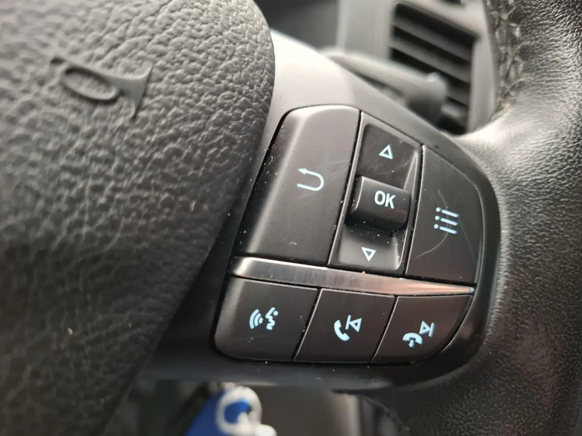 300 2.0 TDCI L2H1 Trend DC DUBBEL CABINE / AIRCO / CRUISE CONTROLE / TREKHAAK