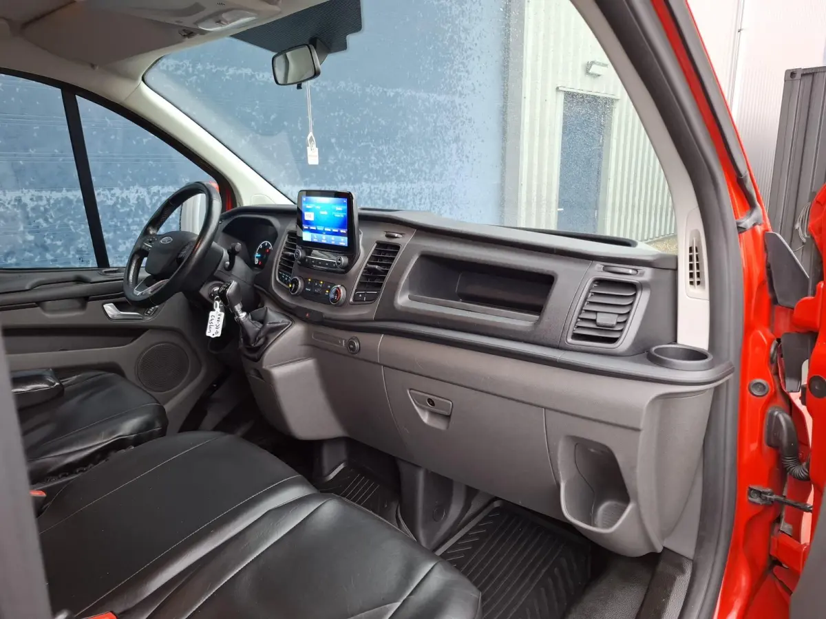 300 2.0 TDCI L2H1 Trend DC DUBBEL CABINE / AIRCO / CRUISE CONTROLE / TREKHAAK