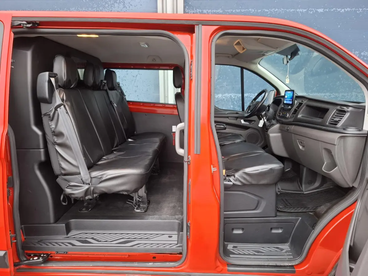 300 2.0 TDCI L2H1 Trend DC DUBBEL CABINE / AIRCO / CRUISE CONTROLE / TREKHAAK