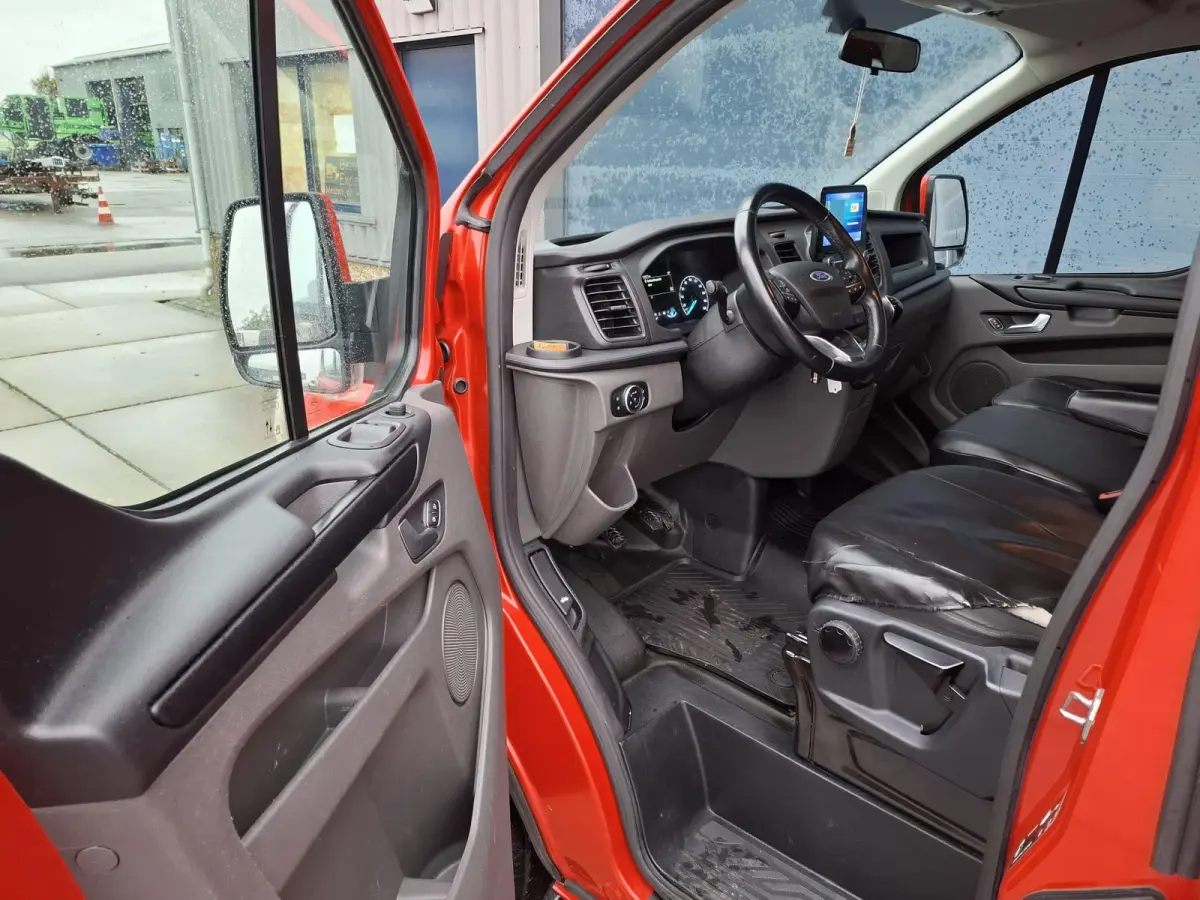 300 2.0 TDCI L2H1 Trend DC DUBBEL CABINE / AIRCO / CRUISE CONTROLE / TREKHAAK