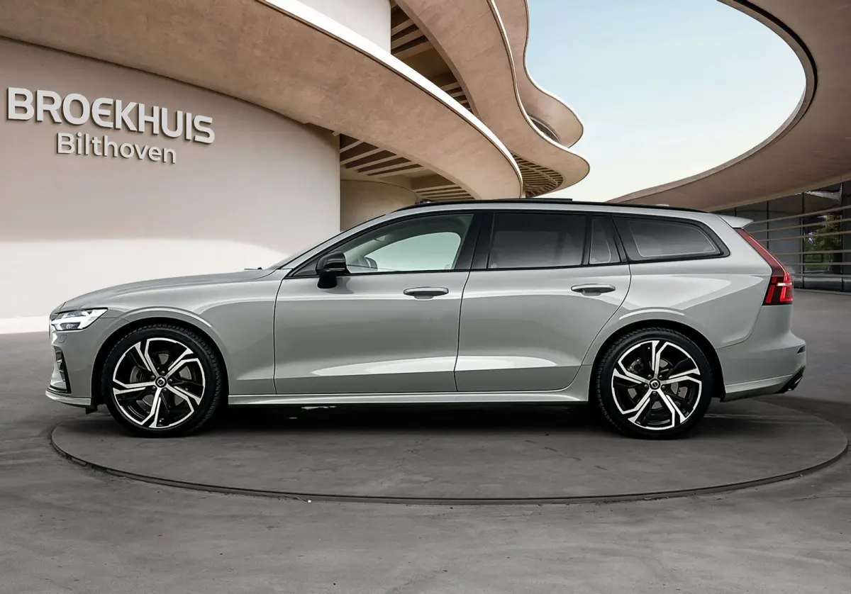 B4 Ultimate Dark | 1e Eigenaar | HUD | PDC V+A en Camera | Stoelventilatie - verwarming | Panoramadak | Keyless | Apple Carplay - Android Auto | Harman - Kardon |