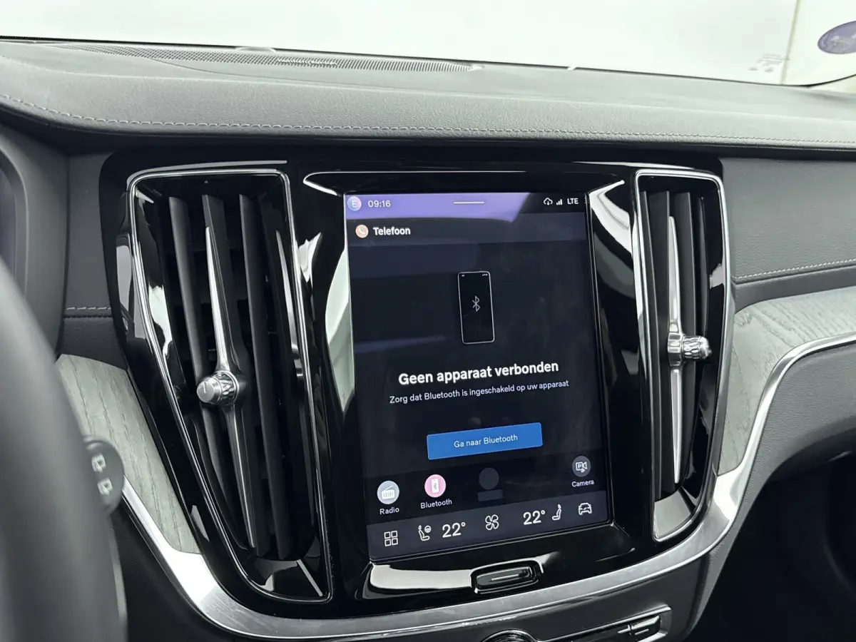 B4 Ultimate Dark | 1e Eigenaar | HUD | PDC V+A en Camera | Stoelventilatie - verwarming | Panoramadak | Keyless | Apple Carplay - Android Auto | Harman - Kardon |