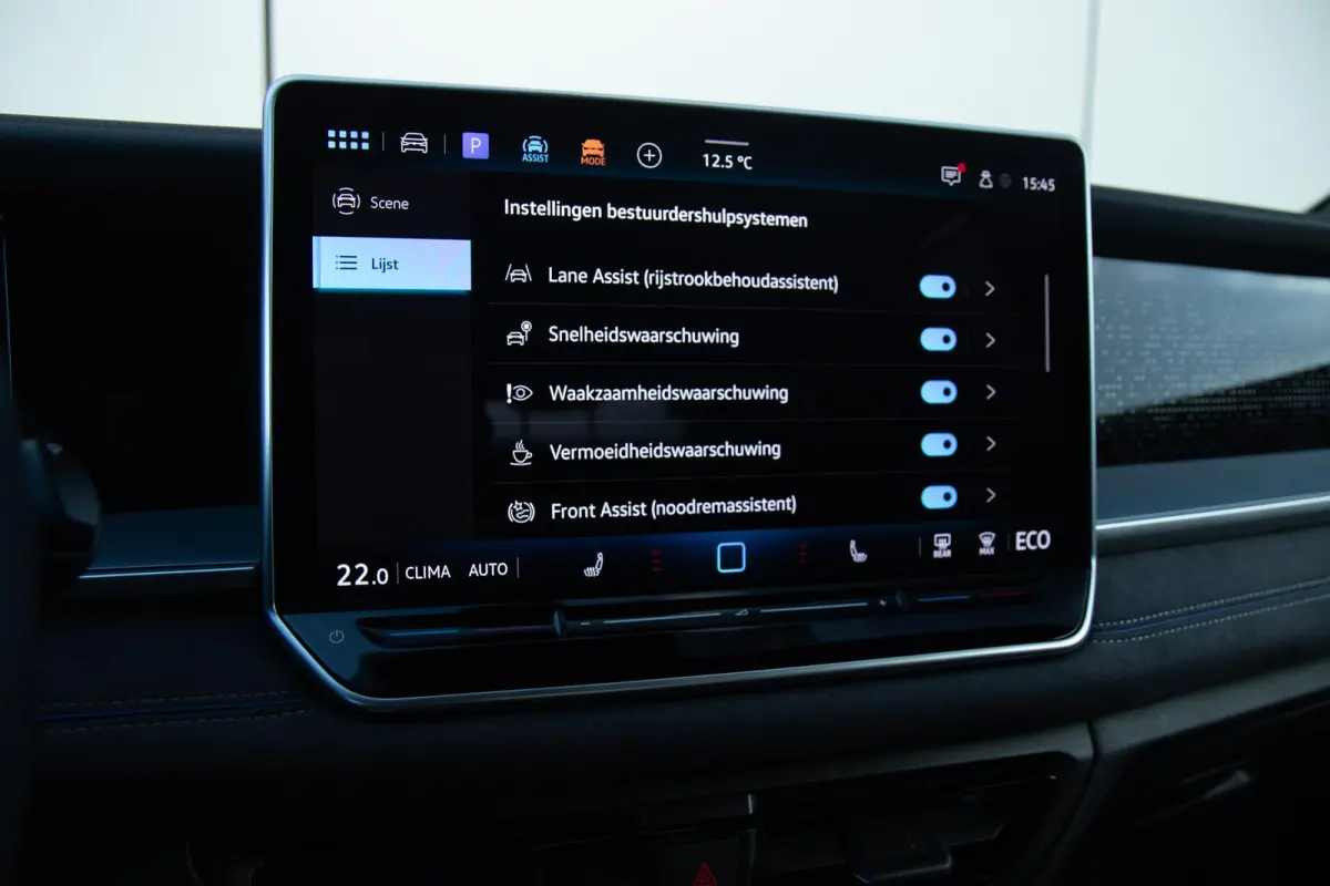 1.5 eHybrid 272pk R-Line | Panoramadak | trekhaak elektrisch Uitklapbaar