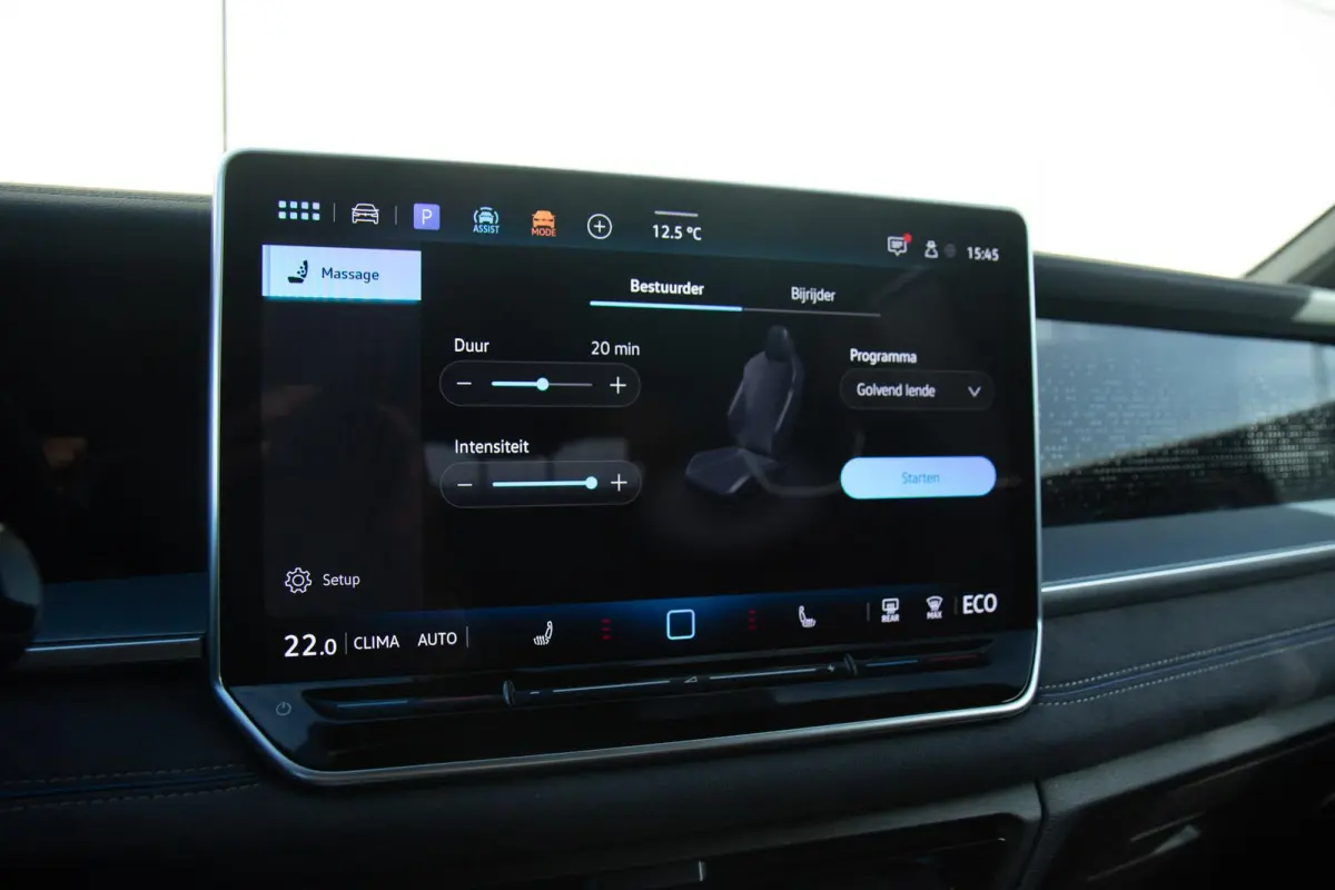 1.5 eHybrid 272pk R-Line | Panoramadak | trekhaak elektrisch Uitklapbaar