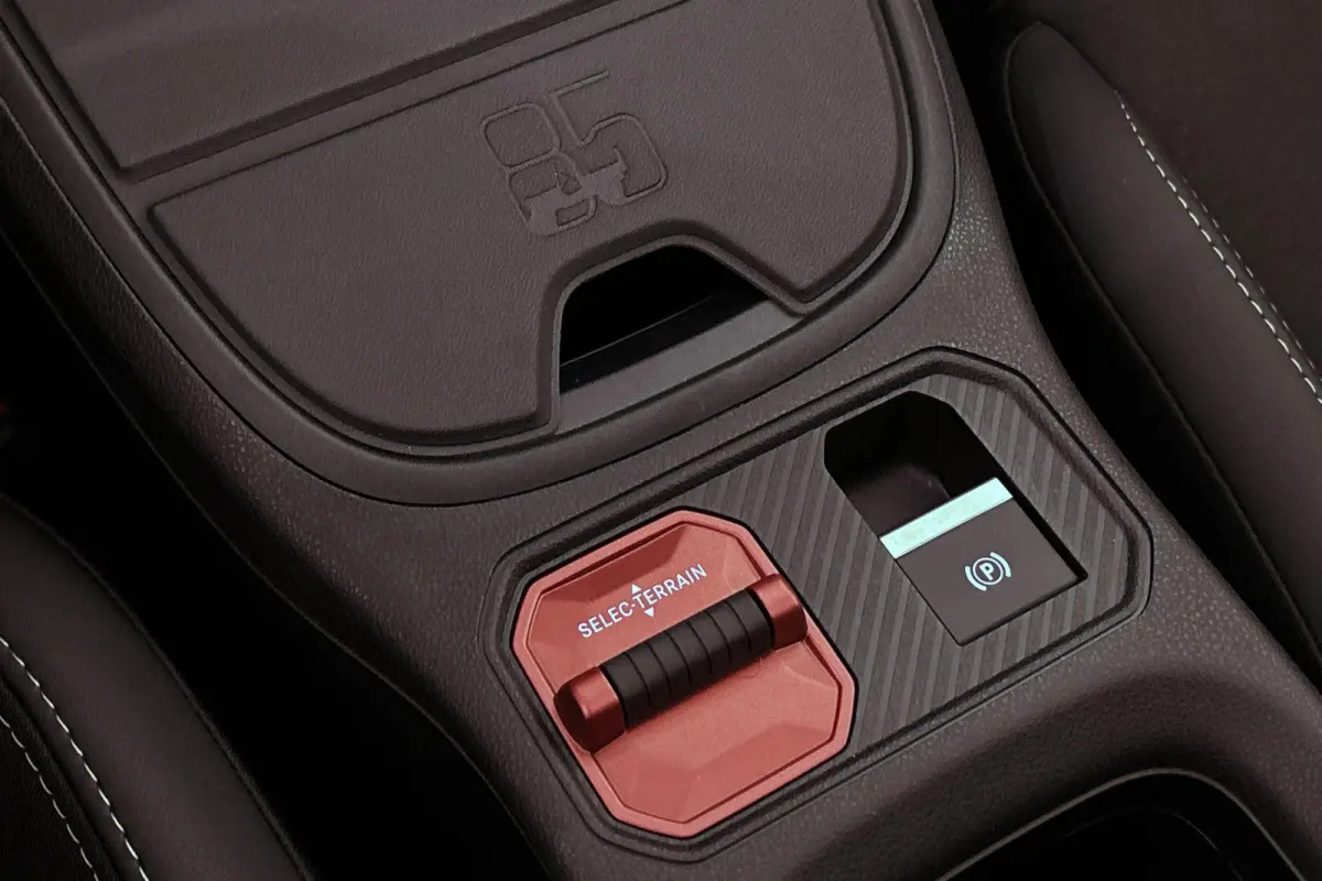 85th Anniversary 54 kWh Panoramadak Stoelverwarming Keyless Camera