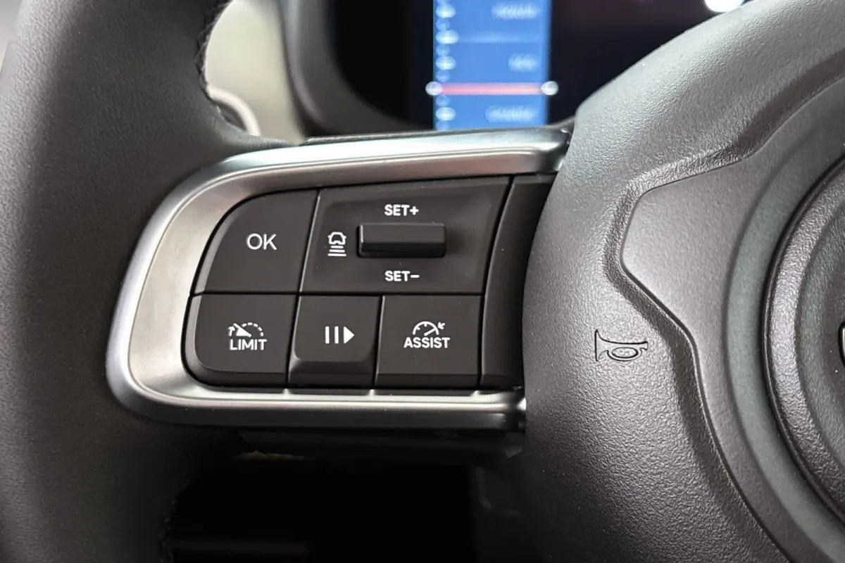 85th Anniversary 54 kWh Panoramadak Stoelverwarming Keyless Camera
