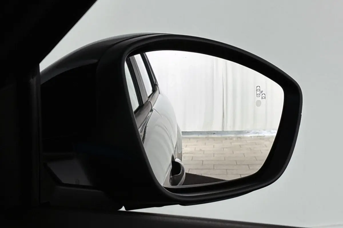85th Anniversary 54 kWh Panoramadak Stoelverwarming Keyless Camera